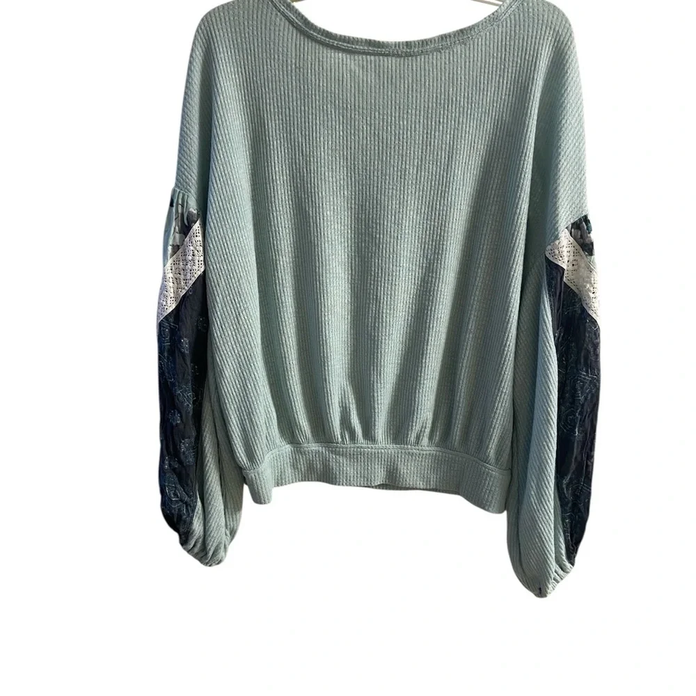 Free people Mint Green Floral Sleeve top Large - Picture 2 of 6